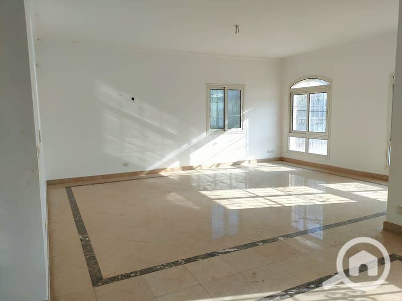 7 d9a8aefb-1bf2-461a-b72e-e3982da5a083. jpg