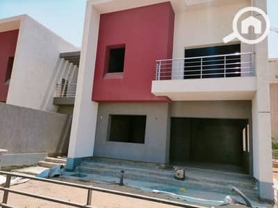 3 Bedroom Villa for Sale in Madinaty, Cairo - 8a944303-c73b-4b3c-82c8-daaabef5ce06. jpg 3 Bedroom Villa for Sale in Madinaty, Cairo - 8a944303-c73b-4b3c-82c8-daaabef5ce06. jpg