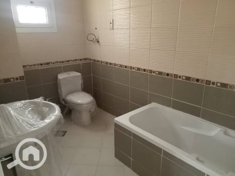 15 cd6ad1e5-b37b-41a7-b3ea-cde7720c2170. jpeg