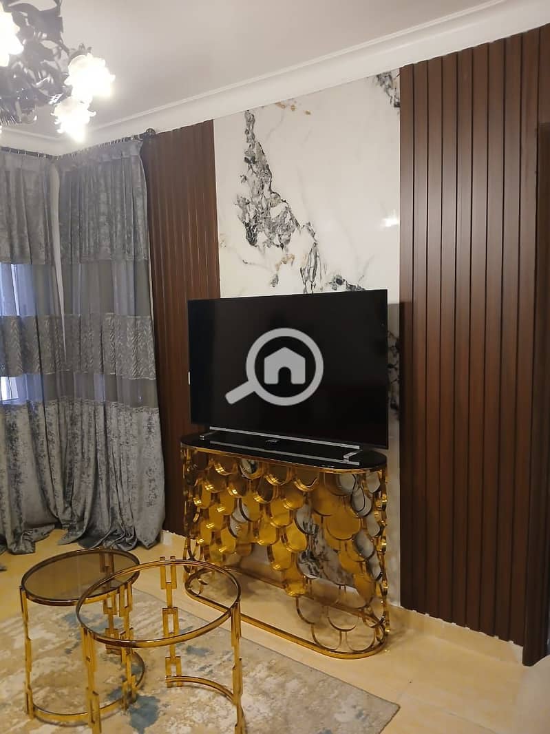 10 b589e2fe-110d-4ec7-84fb-9407a1ff7e6d. jpg