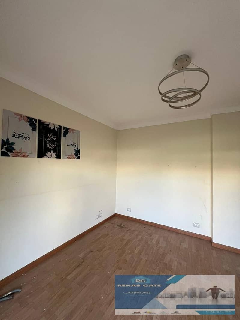 10 e6929f57-dc22-4a53-a493-2aa67aaeafcc. jpg