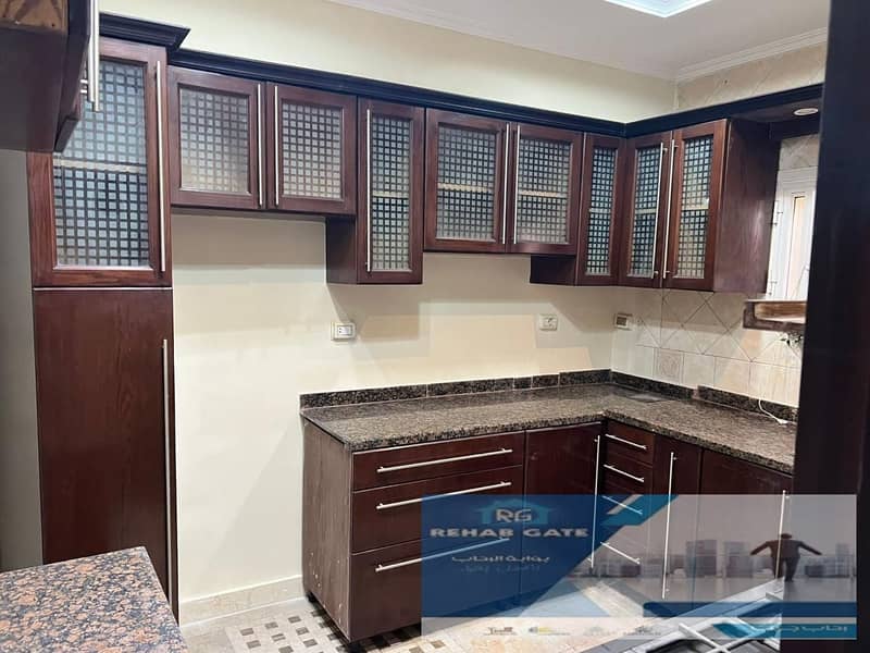 13 3464dccb-3752-4d55-b0bc-f4fe0b1aab4f. jpg