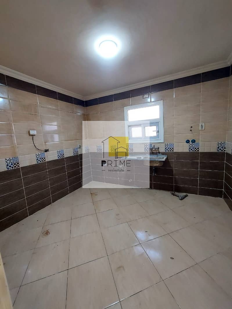 6 WhatsApp Image 2025-10-29 at 23.38. 16_8f3ed0a1. jpg