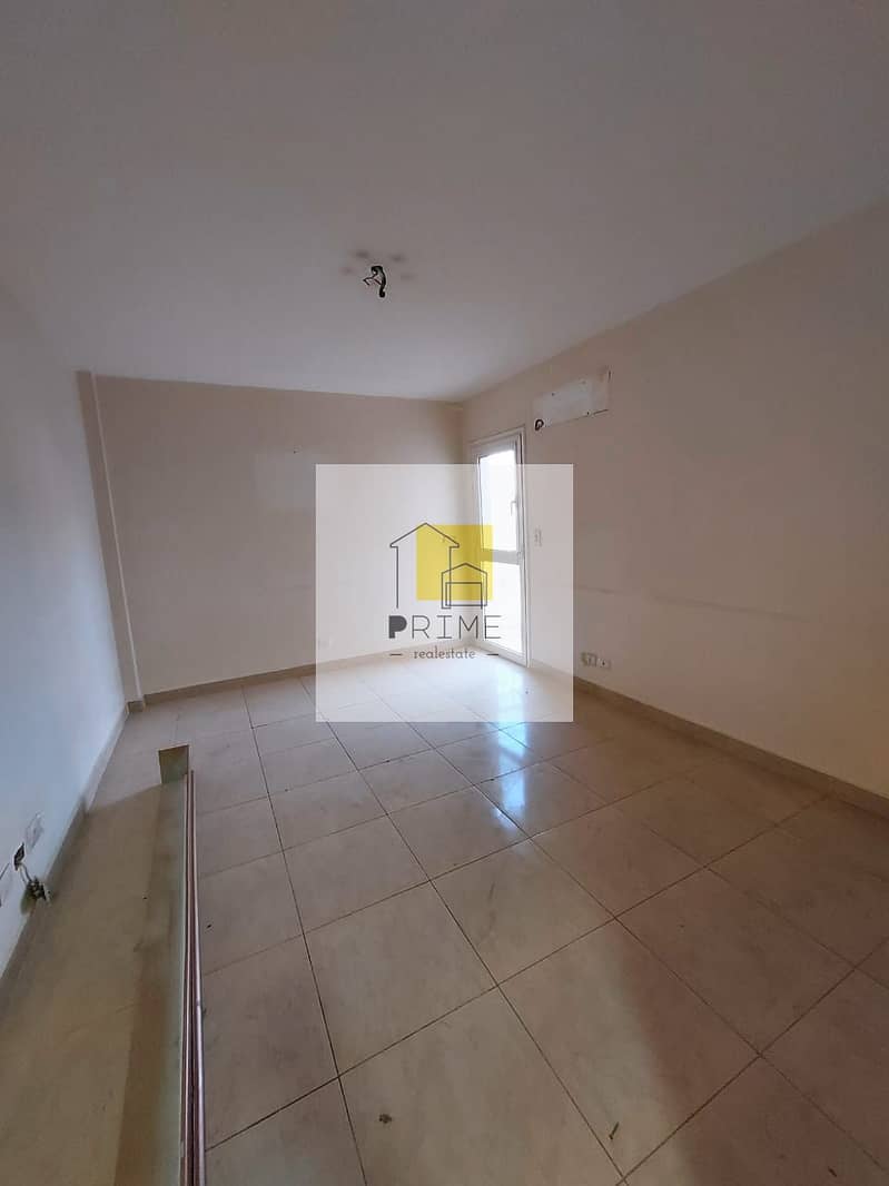 10 WhatsApp Image 2025-10-29 at 23.38. 17_42200a26. jpg