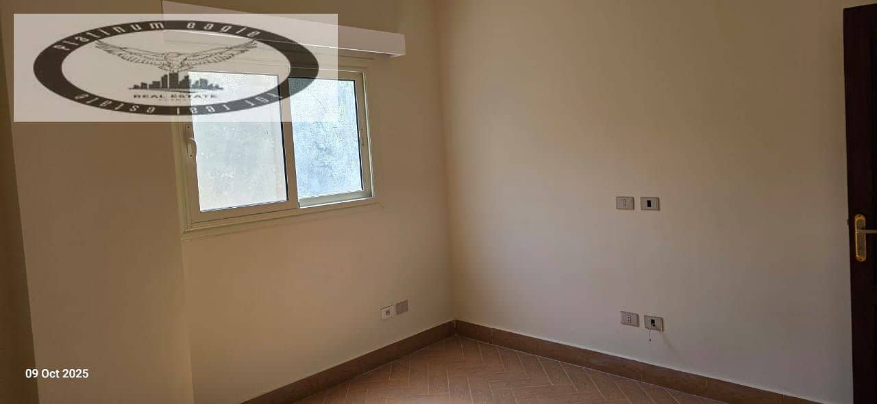 7 6615119d-ef1c-4ad2-9b9a-c22b8a955e7b. jpg