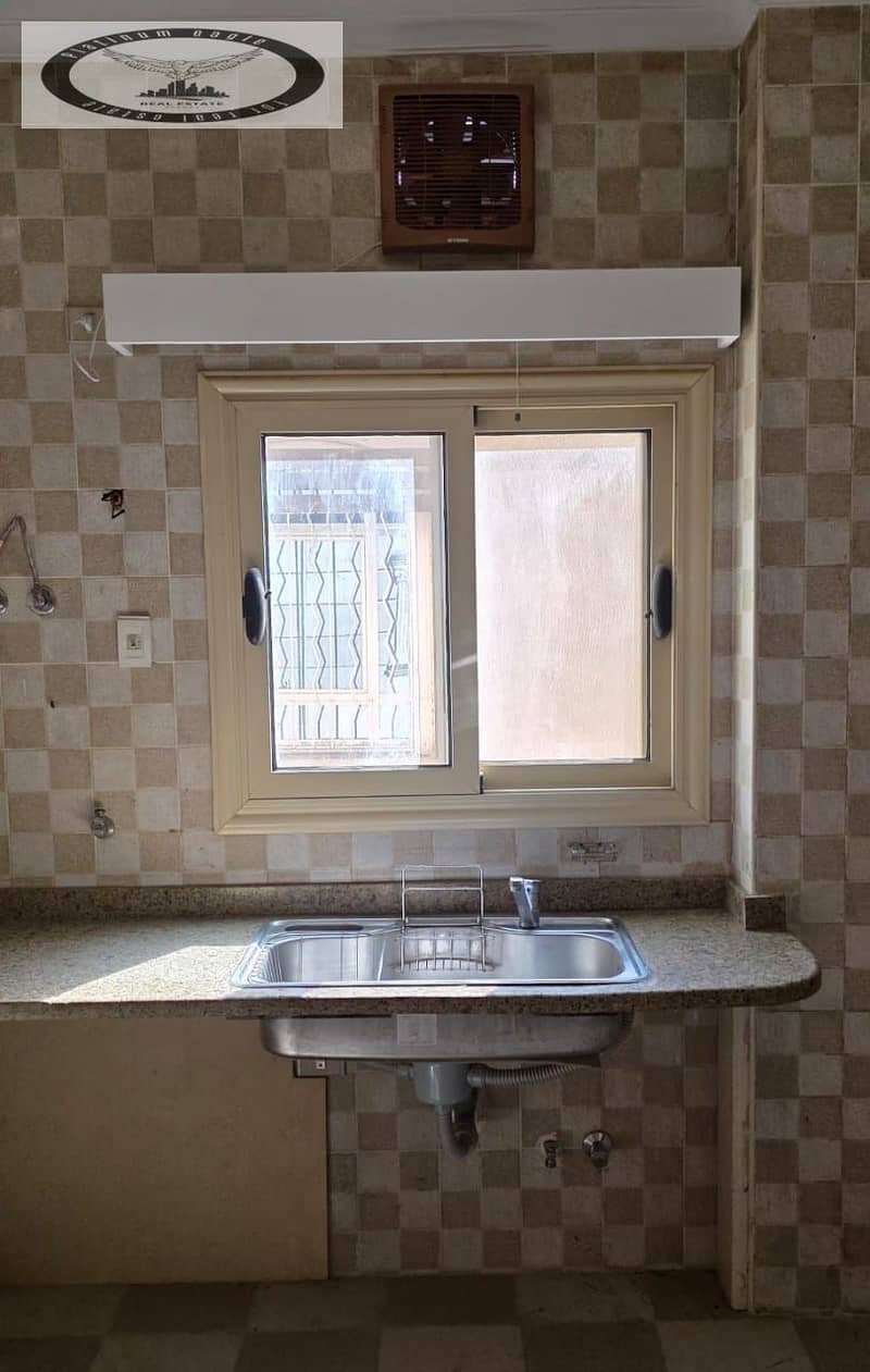 10 555bfe41-d9fc-42c6-bb16-59c685267ae7. jpg