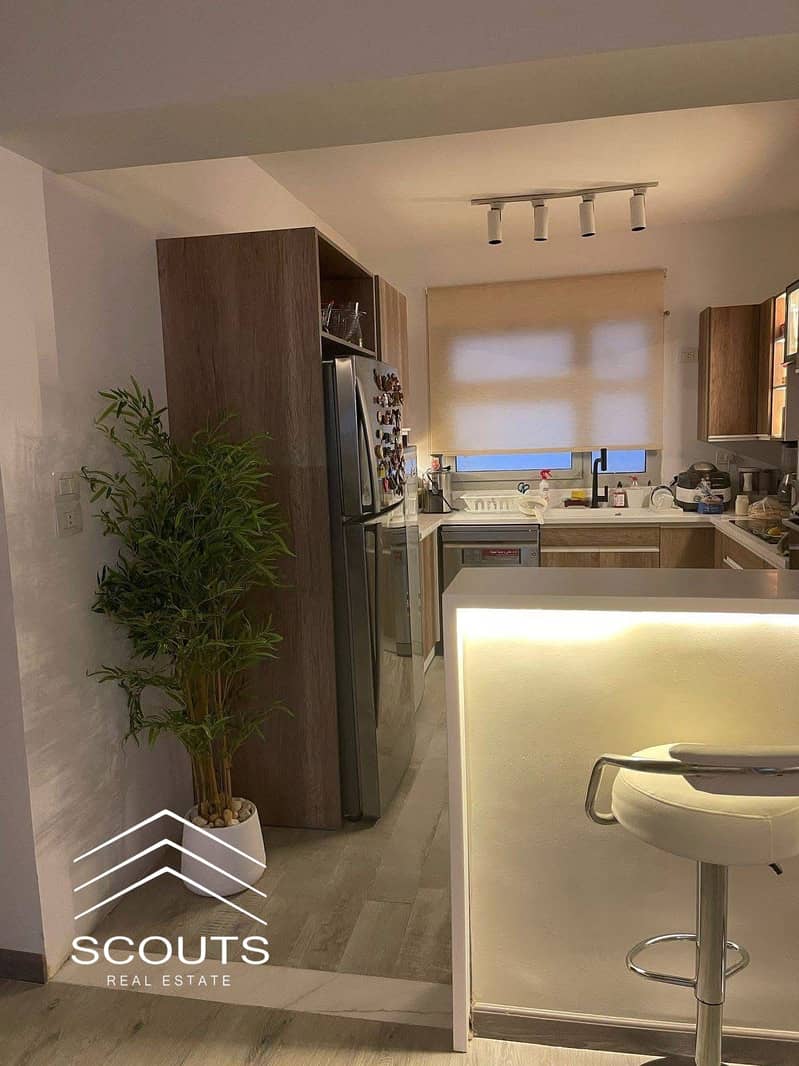 7 42b33968-bb4d-4a28-a9bf-e770824cb8dd. jpeg