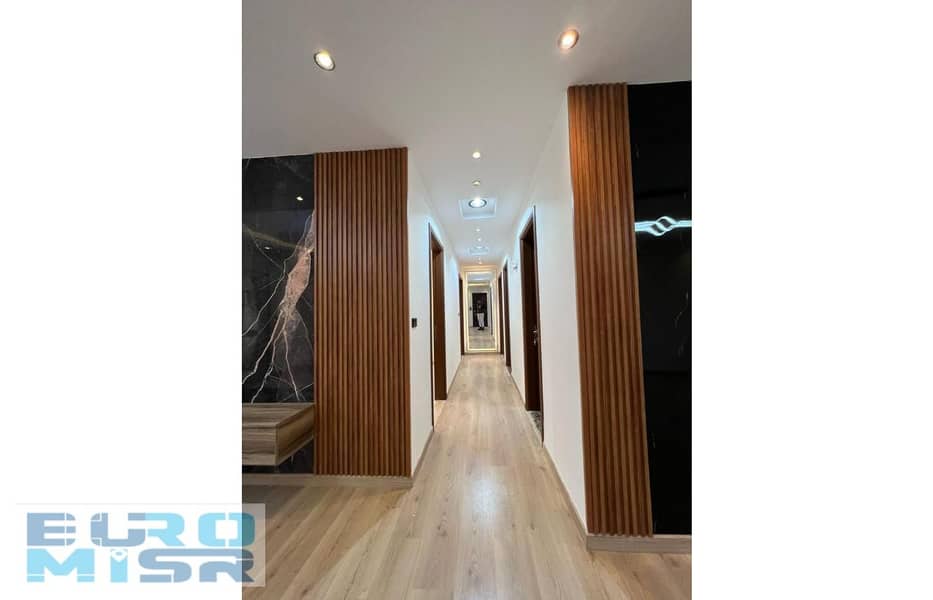 2 WhatsApp Image 2025-09-17 at 6.36. 14 PM (1). jpg