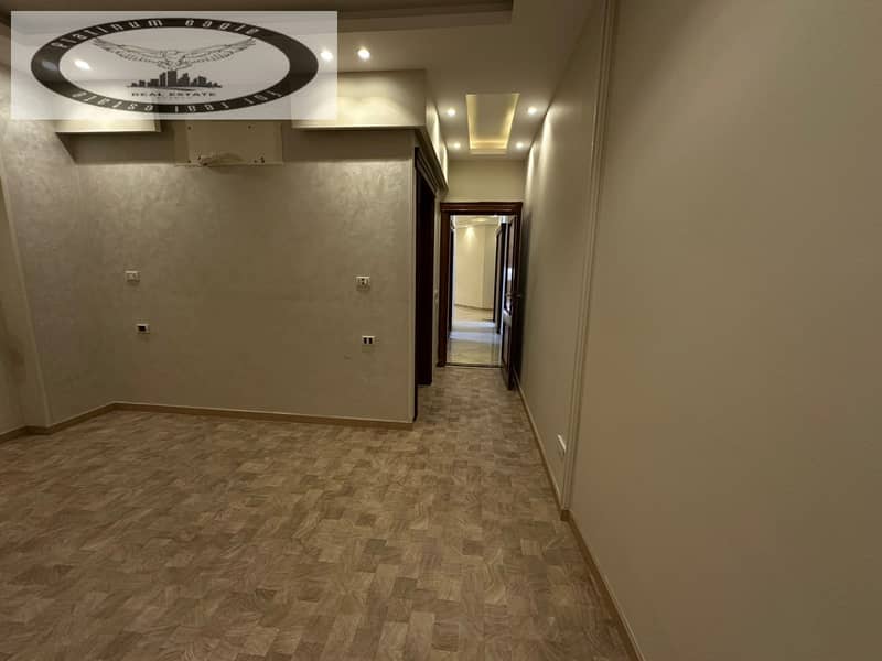 4 6d80a1fa-87b7-44d2-a8a3-ed8e257728e9. jpg