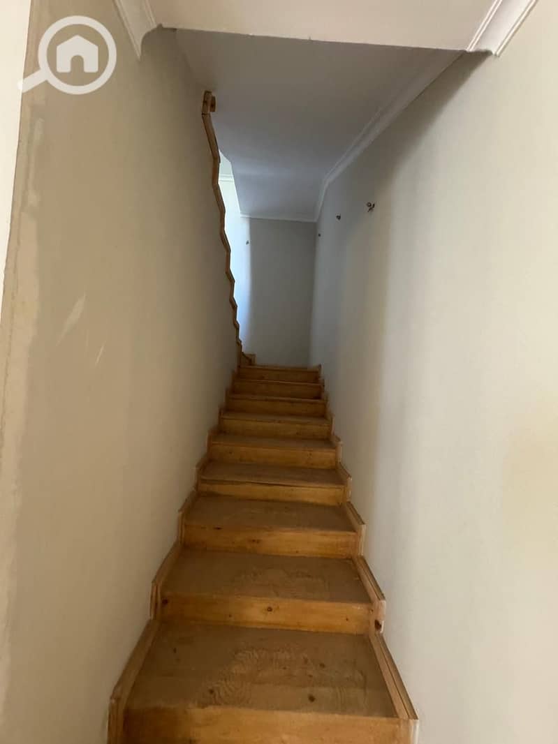 11 dea069d4-b6dc-424e-968a-f0709c8a7e35. jpeg