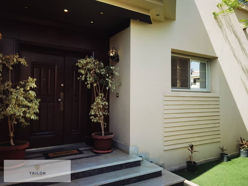 12 e21e89cc-59f4-4610-844c-c74d074f3fcc. jpeg