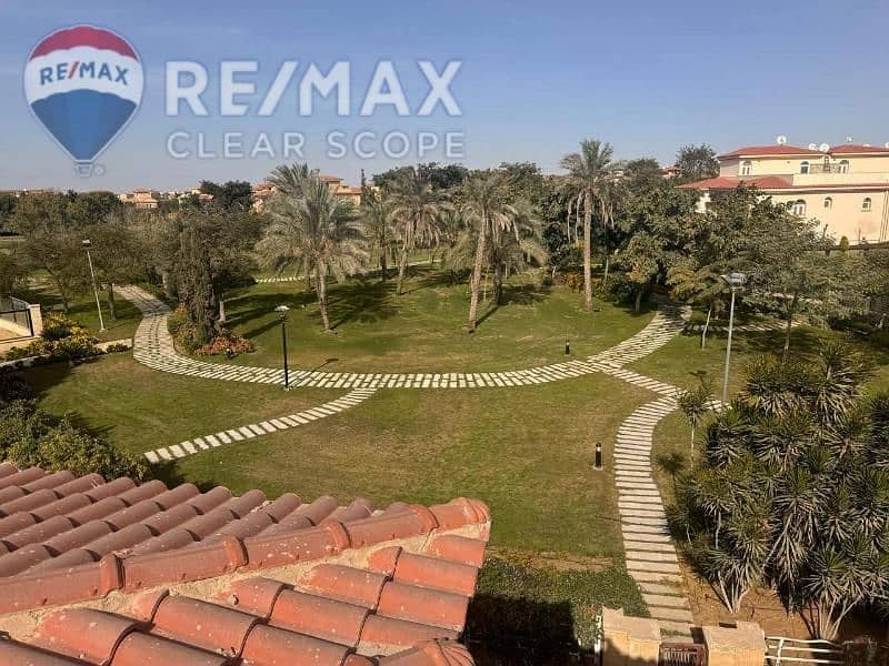 12 cccf211d-37cd-450f-ad3e-feed3f8c34b7. jpg