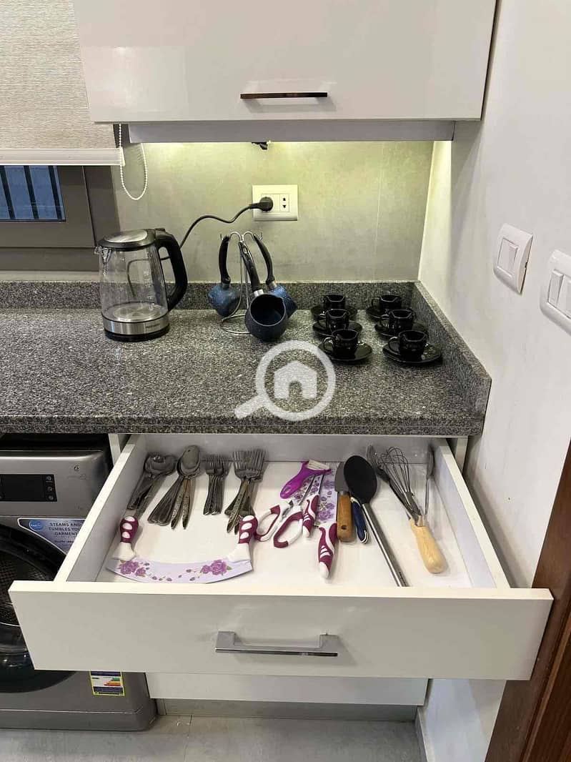 11 8799e953-c2db-483a-b4f5-a5fbbb04682a. jpg