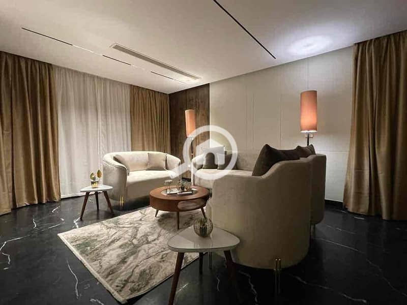 3 0b1d7ffa-a78e-4048-b6ae-90faf941b015. jpg