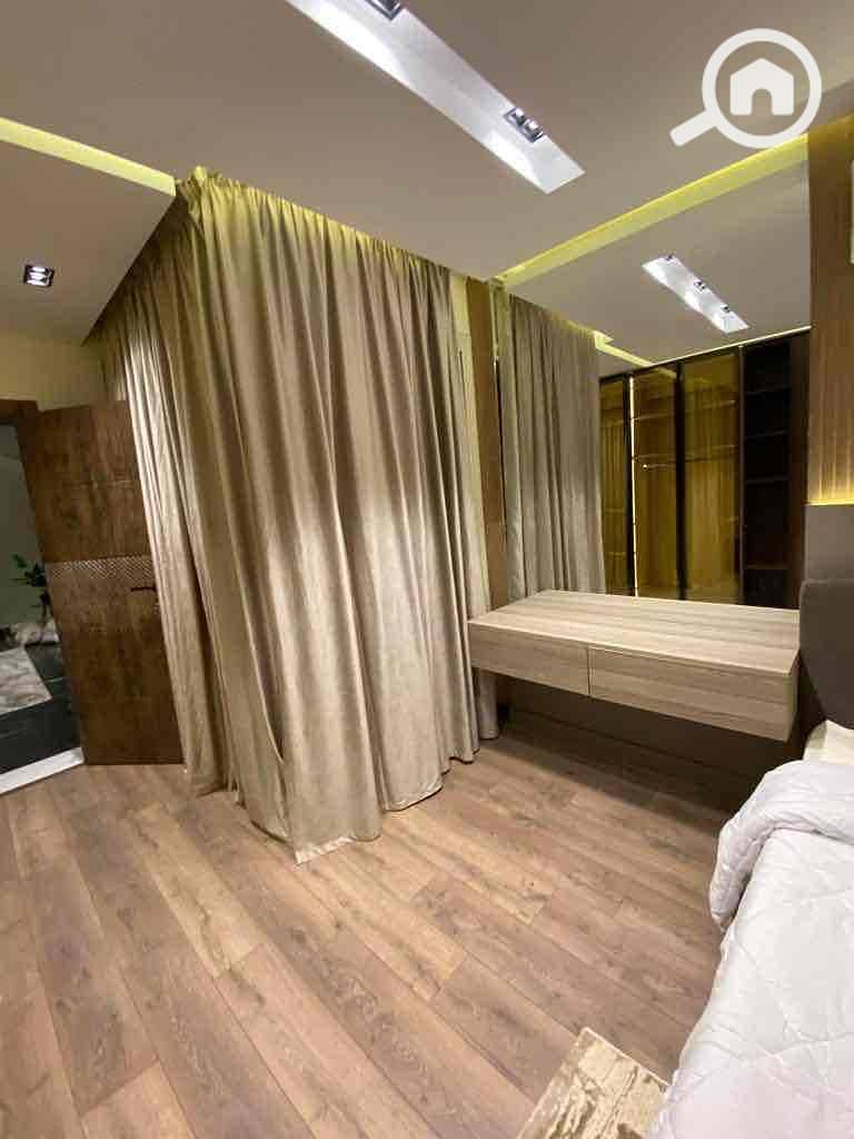 14 631b4ff9-4480-493f-8fd2-fe85ae083149. jpg