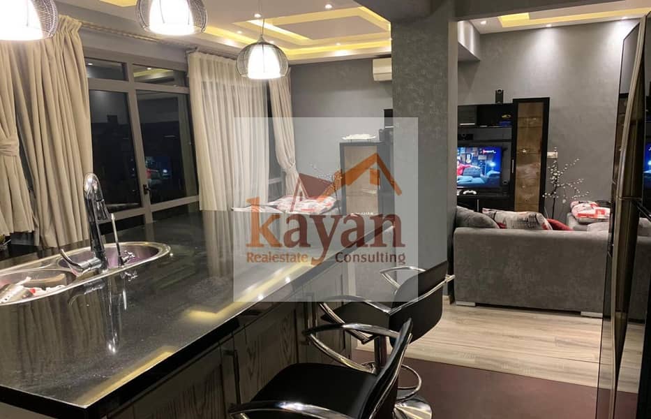 5 7be2d34b-d14b-49e7-812b-6959b399f225. jpg