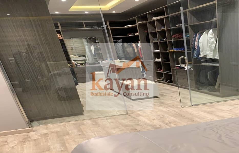 12 569b885c-bff8-4484-835c-6ab744cd0107. jpg