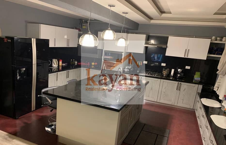 17 aec8b3d6-ca5e-4287-98b8-6cf0ce1e638e. jpg