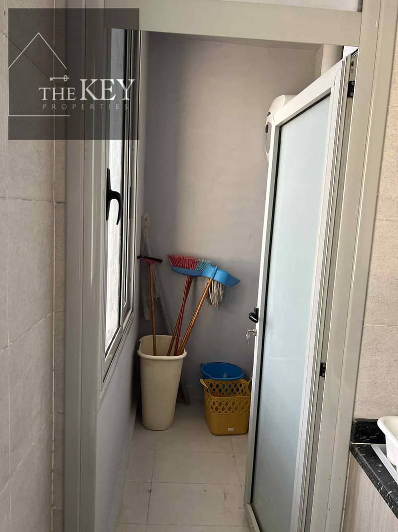 21 6edf6658-eeec-4b18-9874-c561527c7360. jpg