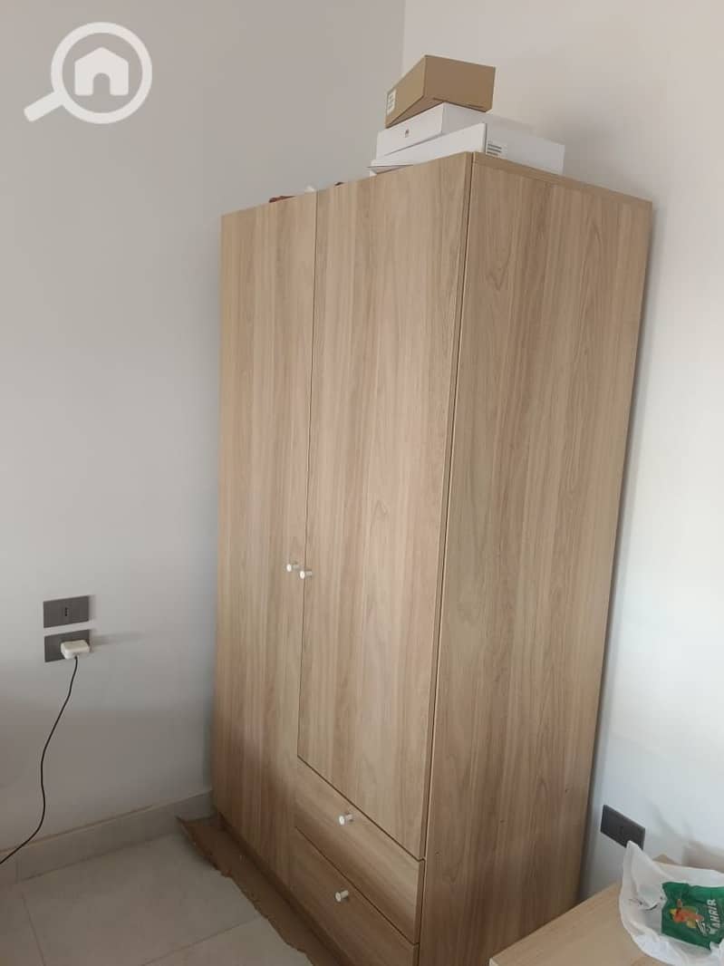 2 WhatsApp Image 2025-10-12 at 14.42. 41_87ad8742. jpg