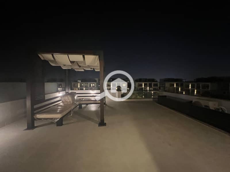 5 WhatsApp Image 2025-10-12 at 14.43. 22_491f4a97. jpg