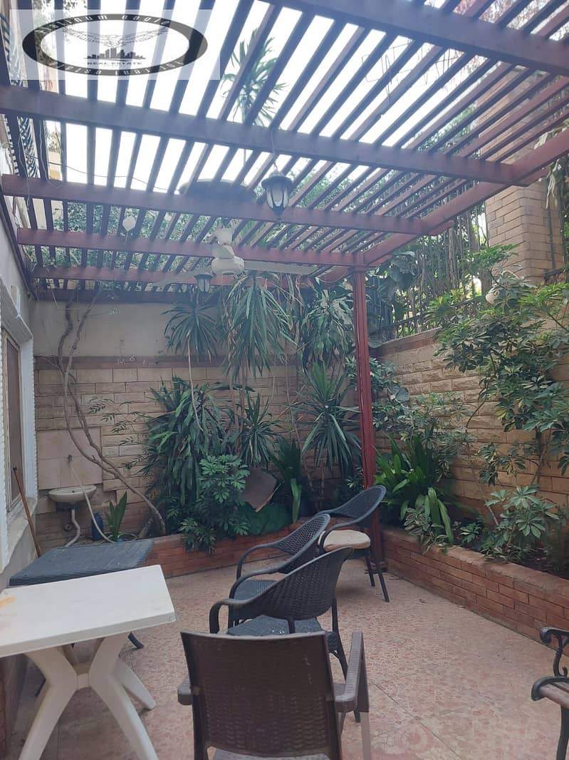 12 693f1569-113f-4738-8a94-b48fa2ef3da8. jpg