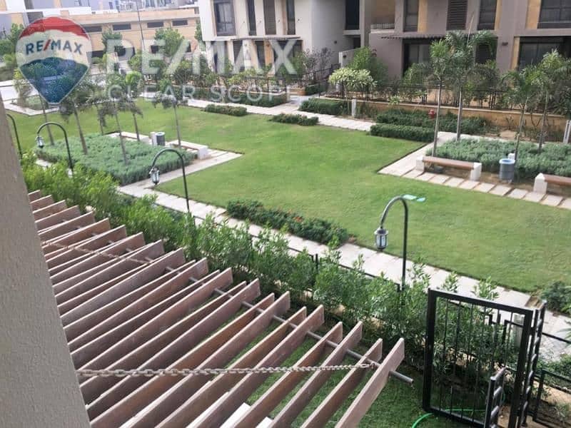 2 3c790823-fb7e-462b-8519-c65d4b68f2b0. jpg