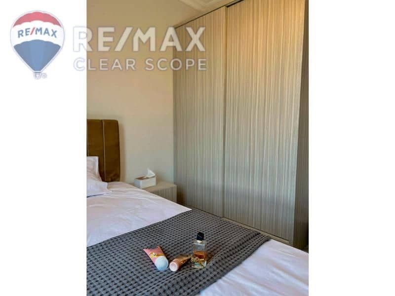 6 15b2b4b8-b9b9-453e-a15d-a0104f394720. jpg