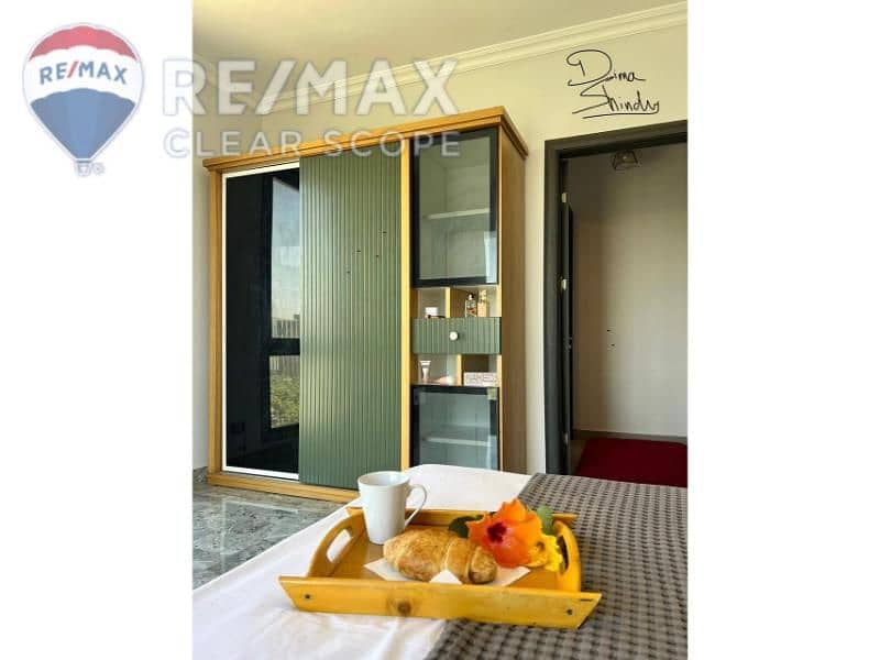 20 d0f19b77-7882-4a28-b0df-63f36a557931. jpg