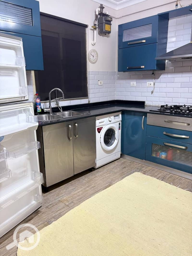 16 e6d035a7-00e3-4fd0-9b58-29b788b772ad. jpeg