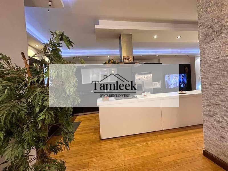 6 b06e0204-7d83-4d39-87db-3ed81245d745. jpg