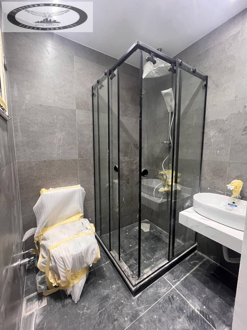 12 56a73567-4605-4a5e-b854-a2ee4cce4900. jpg