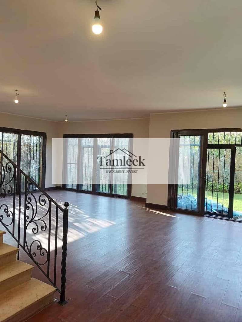 2 d9fff391-f3c9-4d32-94fd-ce080a7309bf. jpg