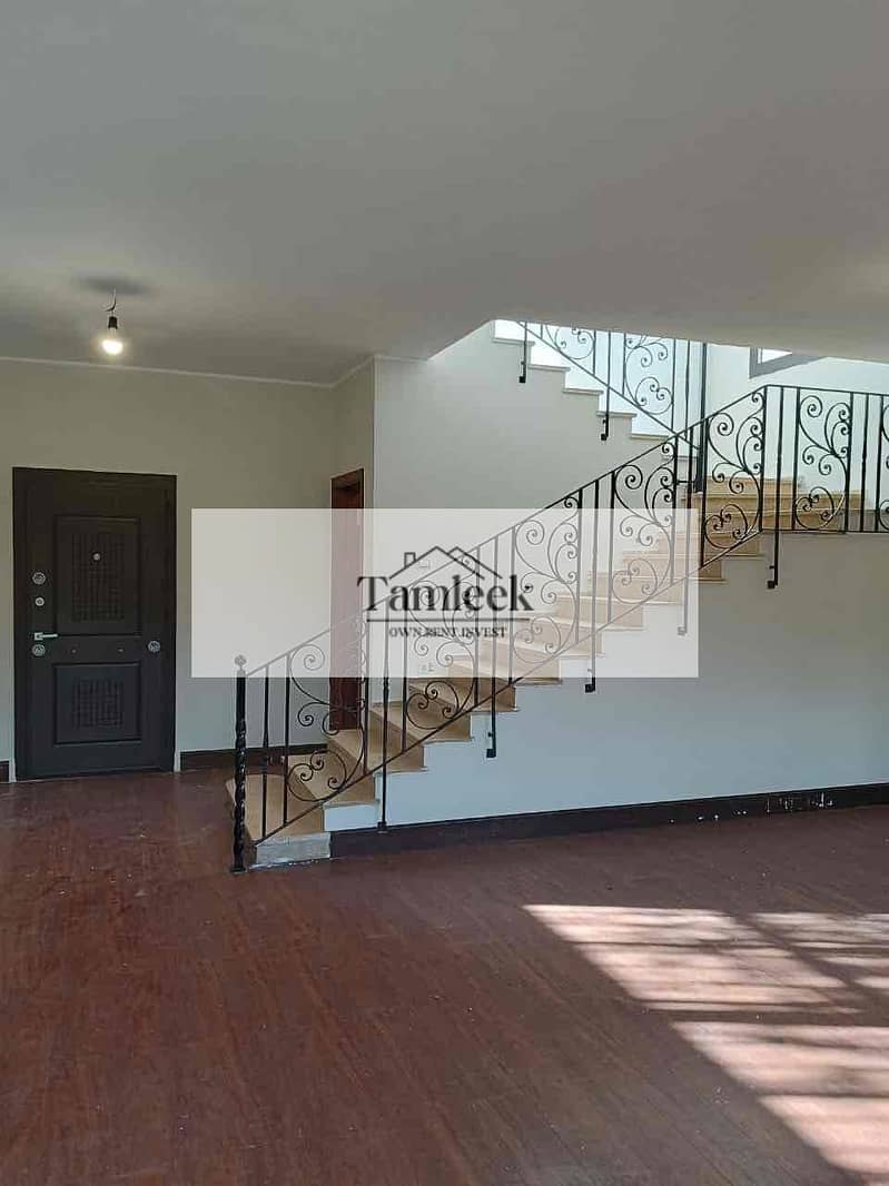 3 b7d11fc1-71c2-4374-a181-f84094e09745. jpg