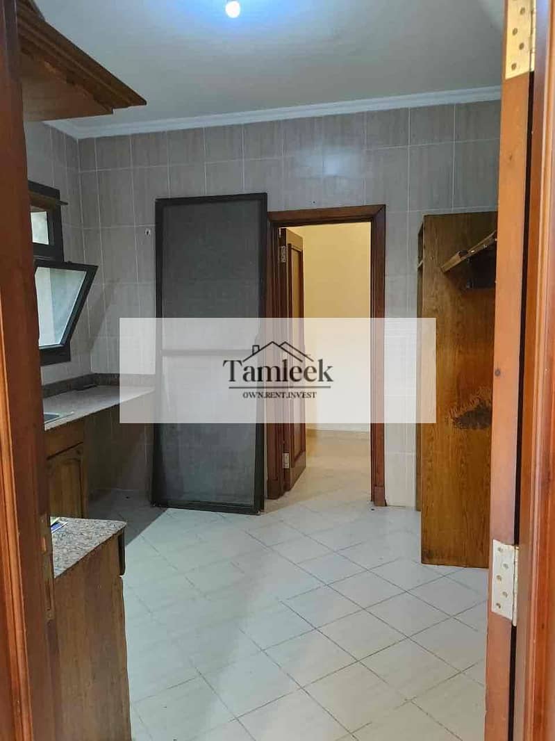 4 81ed1297-9de1-4e14-9b16-584d9fded263. jpg