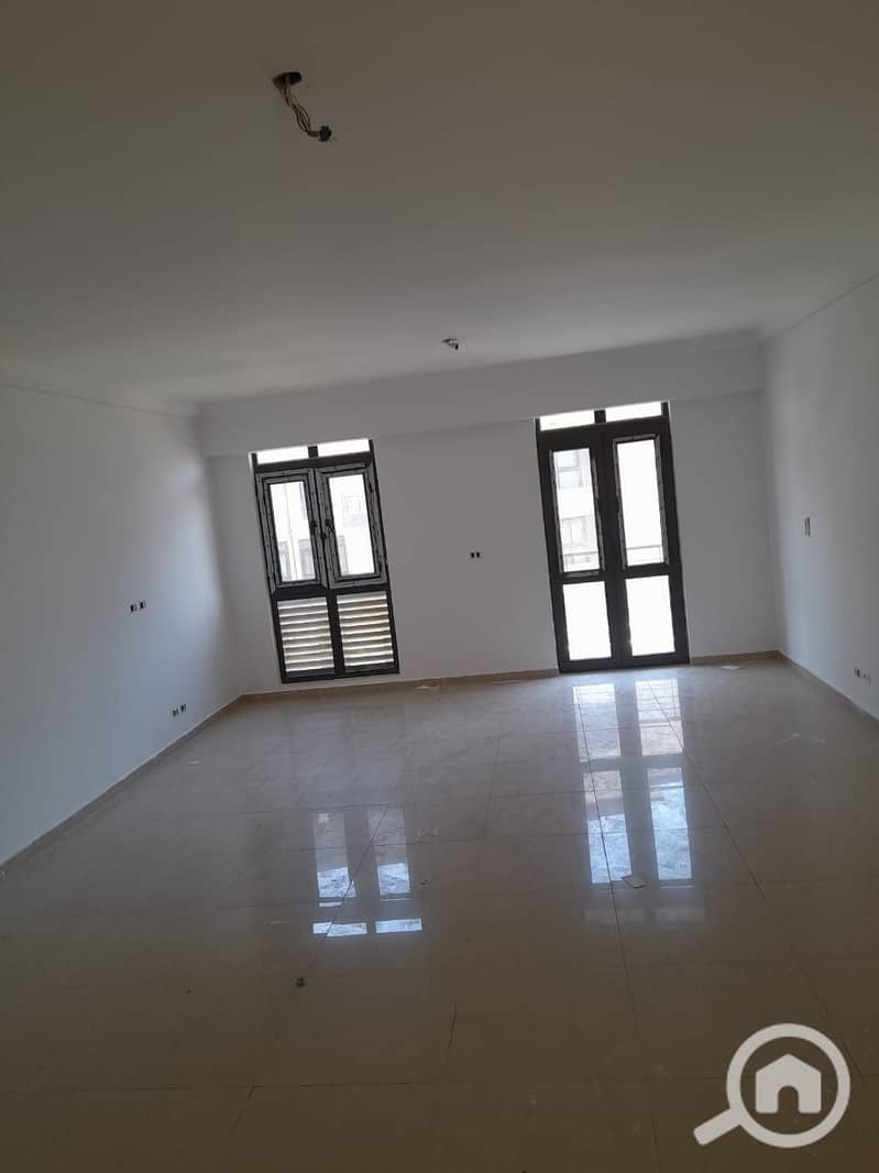 15 WhatsApp Image 2025-10-30 at 10.45. 10_75895191. jpg