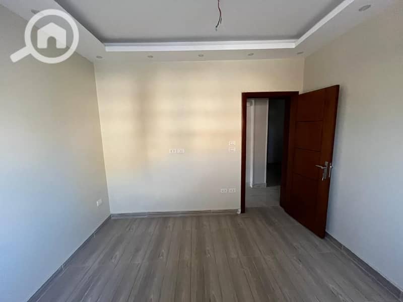 8 WhatsApp Image 2025-09-08 at 18.33. 46_5705521b. jpg