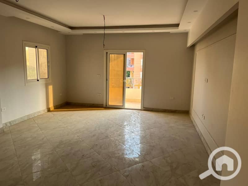 10 WhatsApp Image 2025-09-08 at 18.33. 47_89f164c7. jpg