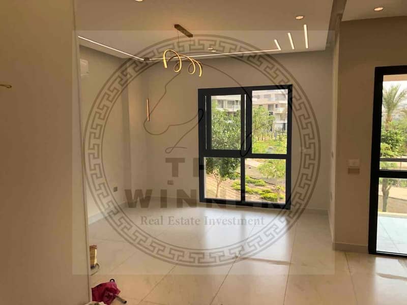 5 ff0de17c-cb12-4823-a044-daf07cb14898. jpg