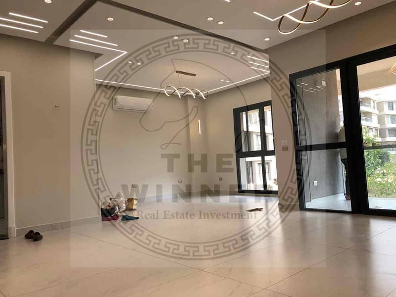 7 b53f17cb-c737-4cbb-a31a-d9c26a6ad972. jpg