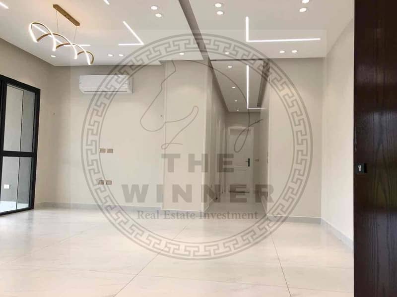 12 c1dc428d-8582-4dc9-89ec-685f3da7dc5e. jpg