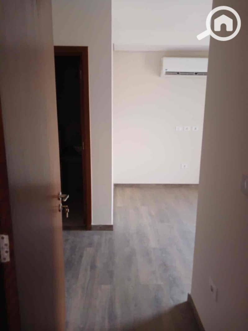 2 11c8a1b0-0958-48ec-92ee-cf3410d96248. jpg