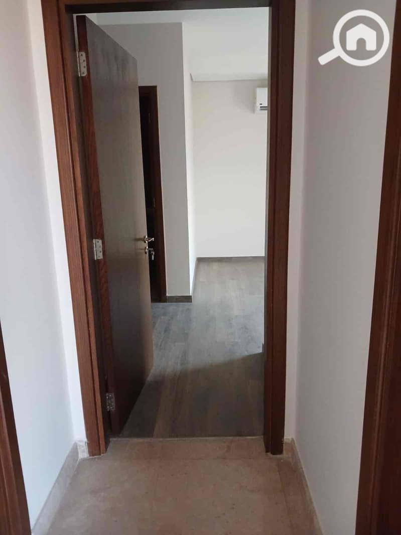 7 afe77ed7-c269-4ee7-b6ea-2229db94fcbf. jpg