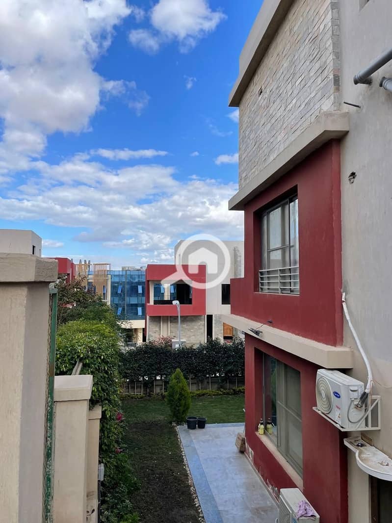 2 WhatsApp Image 2025-10-04 at 1.28. 16 PM (2). jpeg