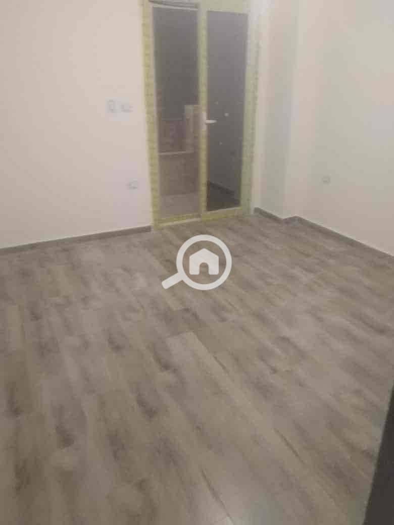 4 6d410669-39f0-4656-9253-dce0cb5d38db. jpg