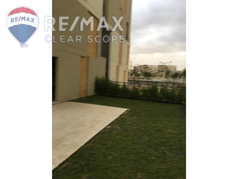 5 228bb7a7-e246-400b-bdcc-5e520f24ca0e. jpg