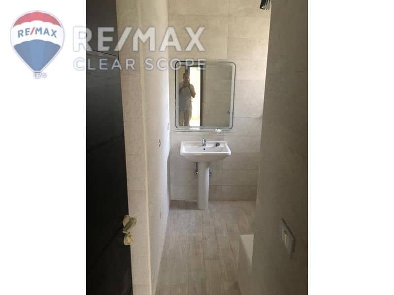 6 7184803e-38ed-48eb-bde7-26472302a7a8. jpg