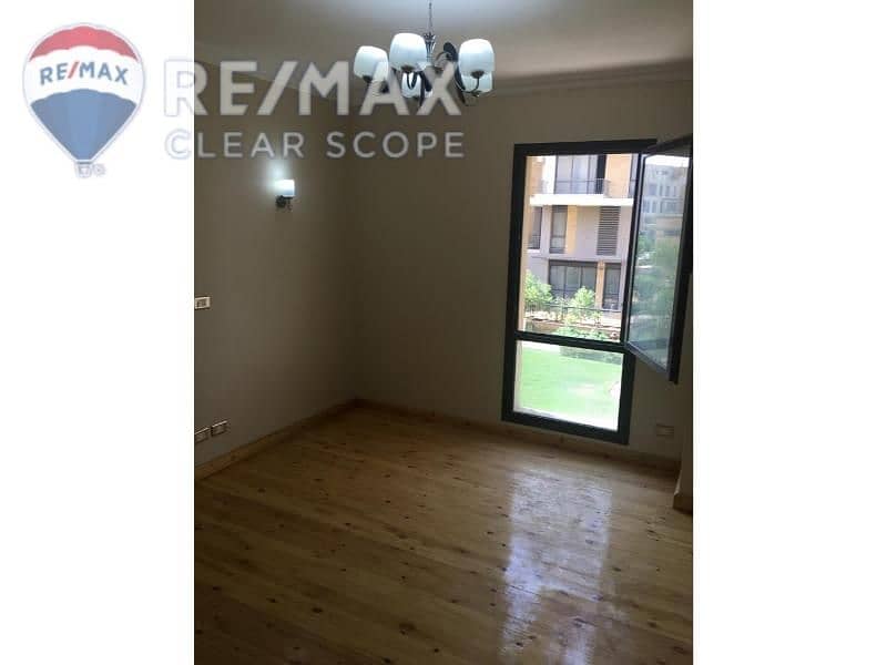 10 d5a89d8b-b5e8-4a68-bbc0-c934a970eea6. jpg