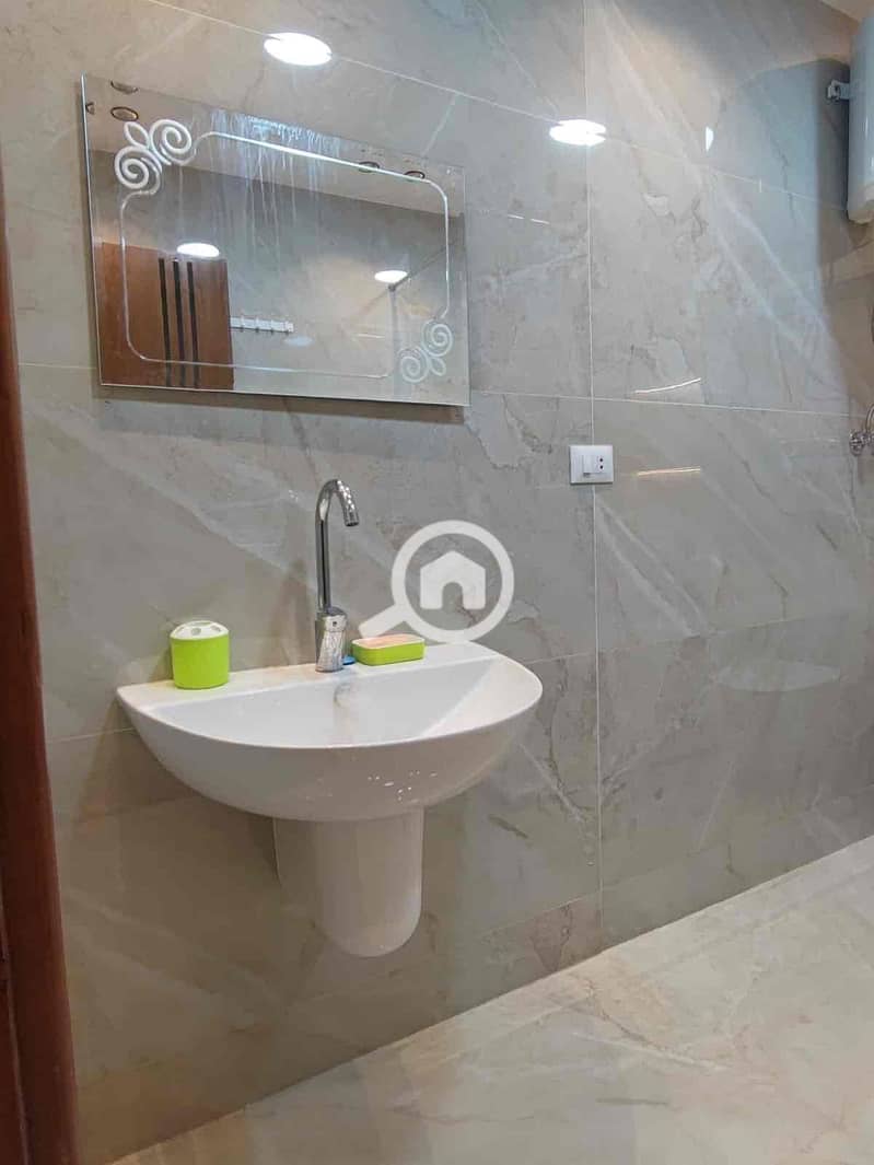 30 aa03d45a-3891-4705-a447-dc35c7254be4. jpg