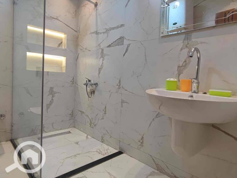 33 0d0fb672-08ad-4749-8a67-93313b5dbdcb. jpg